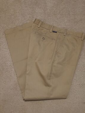 Nautica Men's Tan Flat-Front